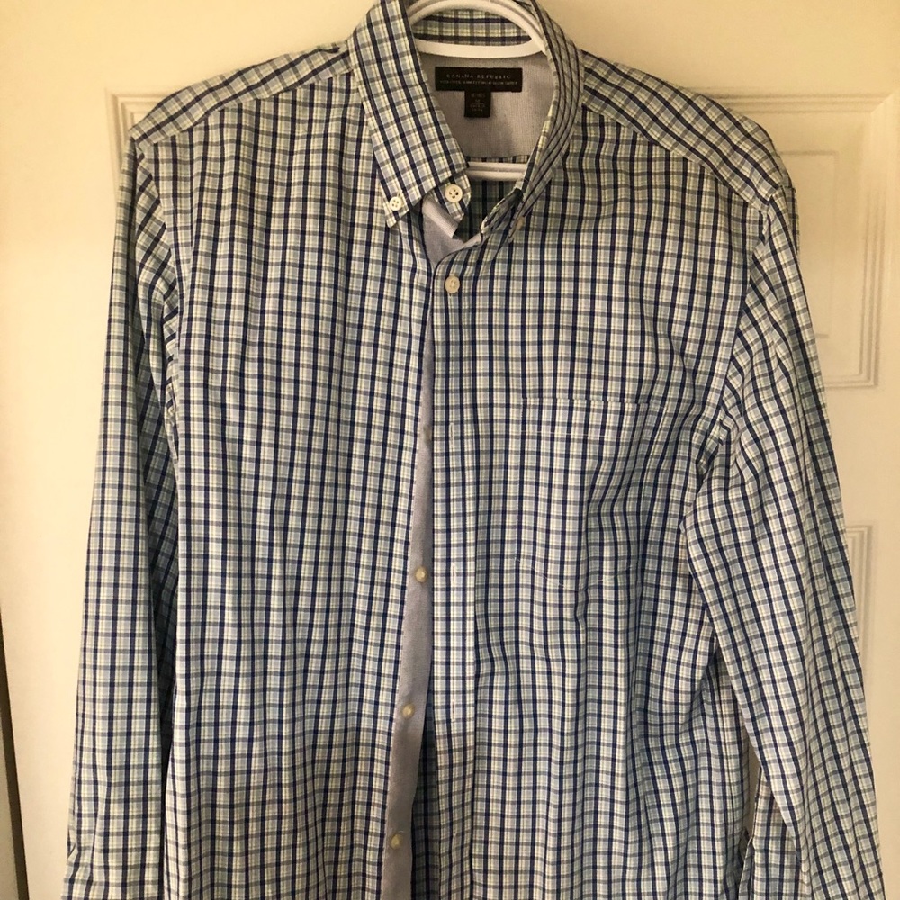 Banana Republic button down dress shirt